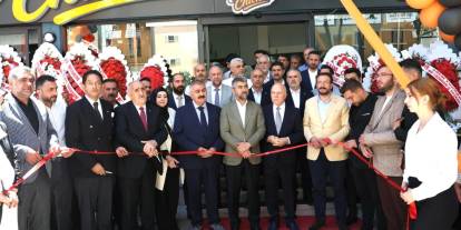 Erzurum'da "Ton Ton Chicken" Hizmete Açıldı