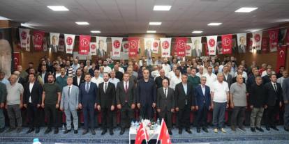 MHP Tortum İlçe Başkanlığı'nda İlhan Uzun güven tazeledi
