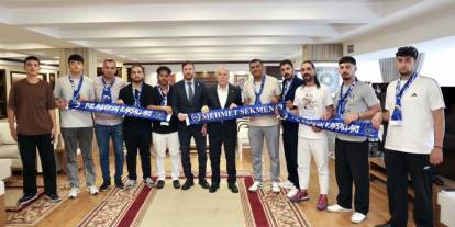 Erzurumspor taraftar gruplarından Başkan Sekmen'e ziyaret