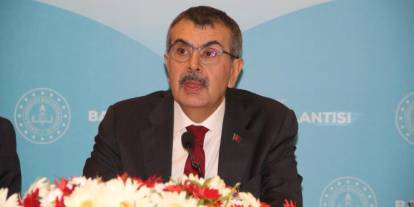 Bakan Tekin: "Geçmişiyle gurur duyacak bir nesil yetiştirmemiz gerekiyor"